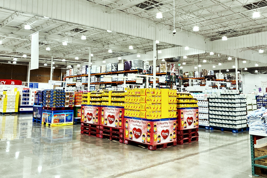 co-packing displays in supermarket